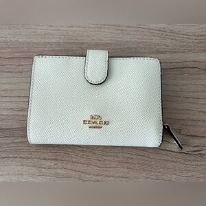 Coach White Leather Wallet Cardholder Coin purse